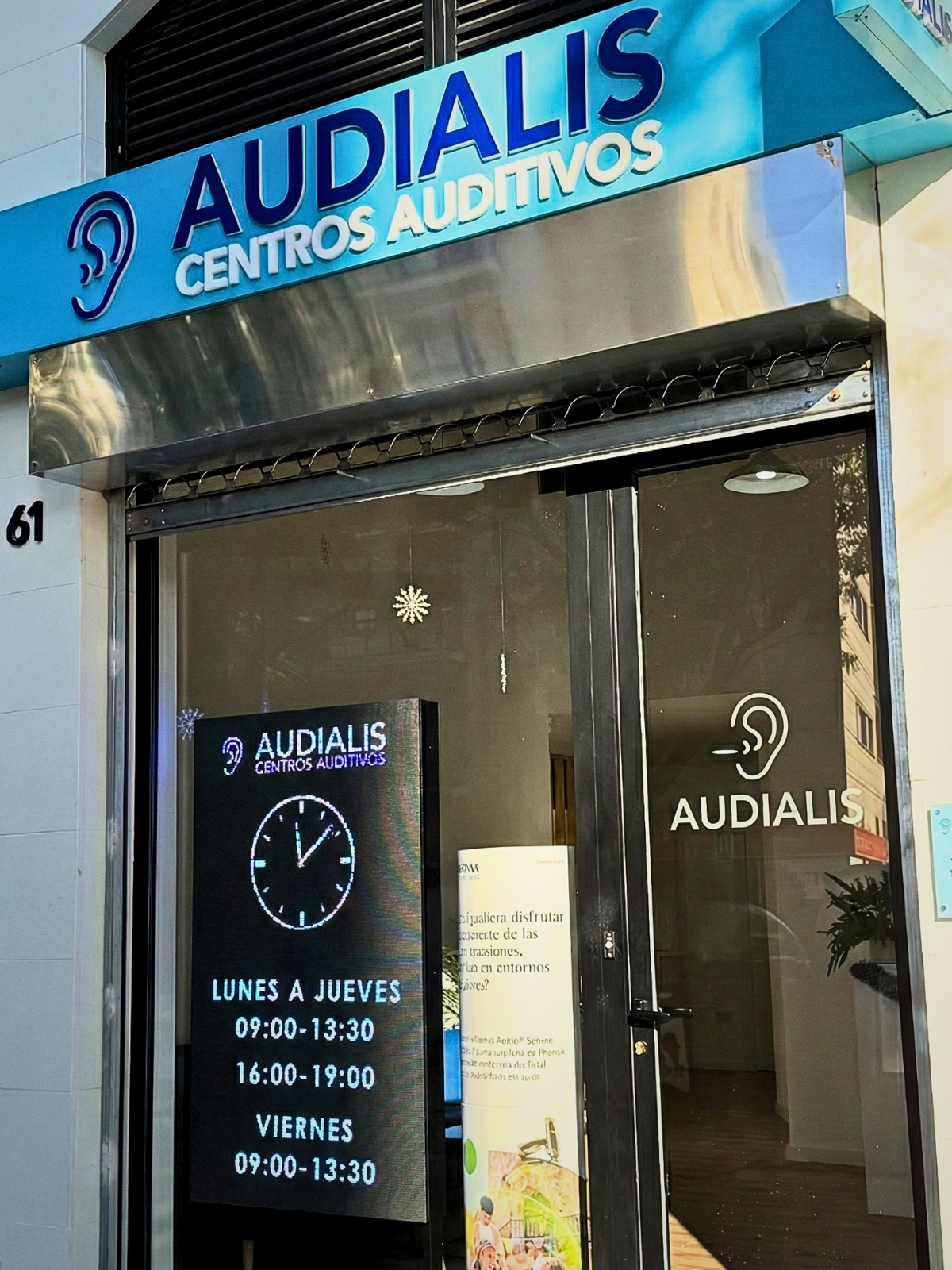 Audialis Centros Auditivos entrada por Luis Montoto 61